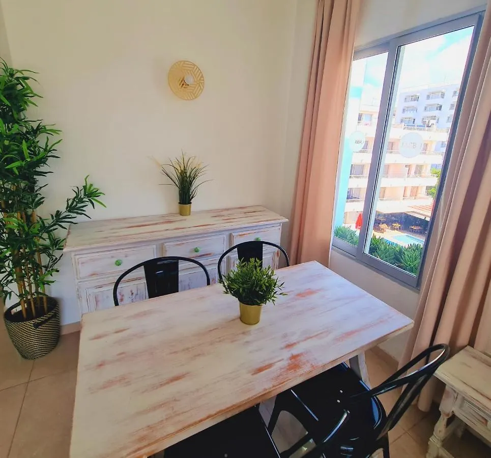 Tabbu Ibiza Apartments Platja d'en Bossa Spanien